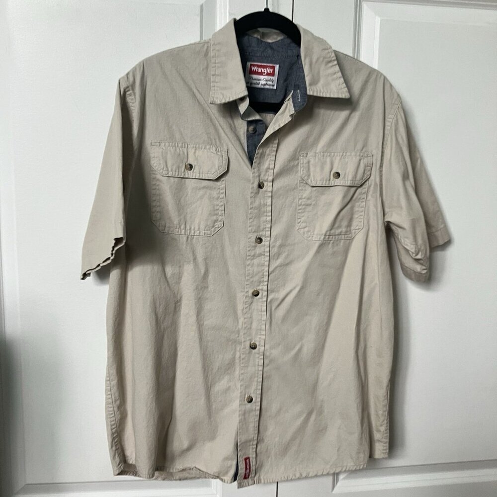 Wrangler Shirt Mens M Premium Quality Tan Cotton Short Sleeve Camp‎ Button Up